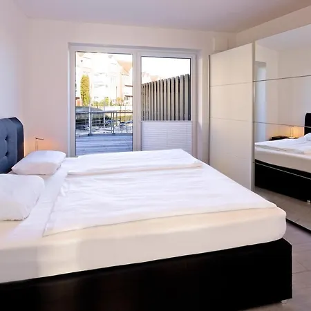 City Marina, Cm18-1