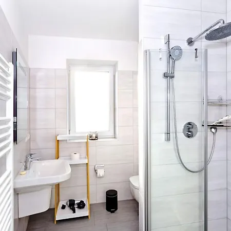 City Marina, Cm18-1 Apartment *